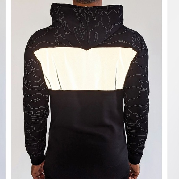 Zoo York sweaters. - Picture 15 of 16